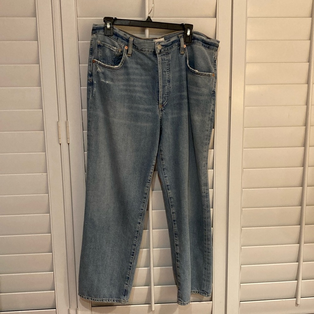 Citizens of Humanity Emery Crop. Relaxed straight. Sz 32.